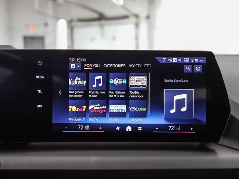 Used 2026 BMW 228i xDrive w/ Technology Package image 16