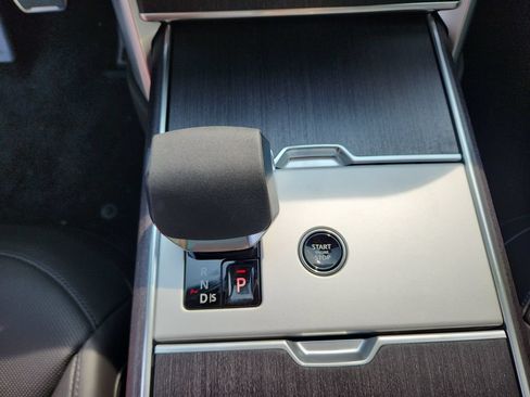 New 2026 Land Rover Range Rover SE AWD/4WD image 16