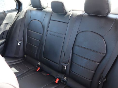 Used 2016 Mercedes-Benz C 300 Sedan image 17