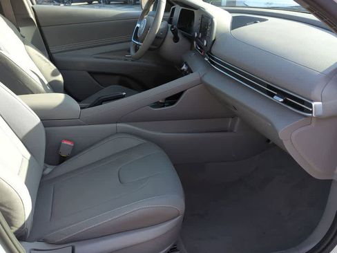 New 2026 Hyundai Elantra Sport FWD image 23