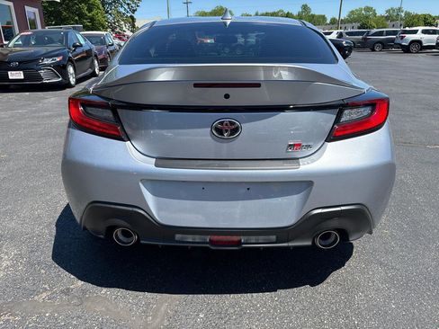 Used 2025 Toyota GR86 Premium w/ ALL Weather Mat Package (TMS) RWD image 4
