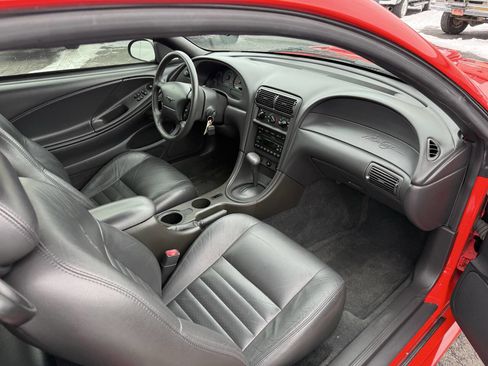 Used 2001 Ford Mustang GT image 29