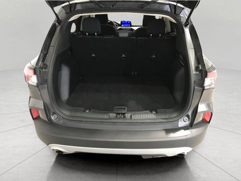 Used 2020 Ford Escape SE image 13