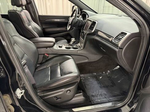 Used 2018 Jeep Grand Cherokee Trailhawk w/ Trailhawk Luxury Group AWD/4WD image 7