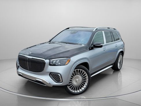 New 2026 Mercedes-Benz Maybach GLS 600 4MATIC image 2