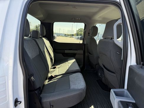 Used 2023 Ford F250 XLT w/ FX4 Off-Road Package AWD/4WD image 11