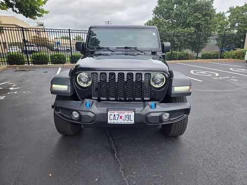 Used 2023 Jeep Wrangler Unlimited AWD/4WD image 3