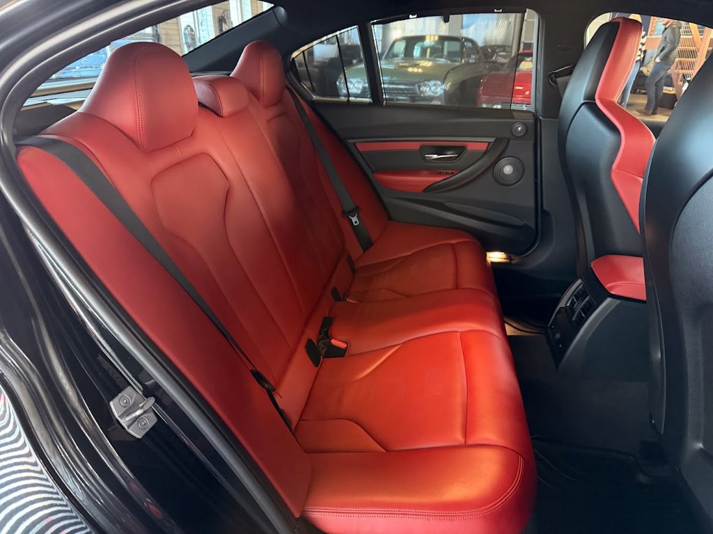 Used 2016 BMW M3 RWD image 16