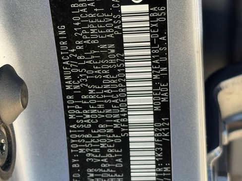 Used 2024 Toyota Corolla LE FWD image 29