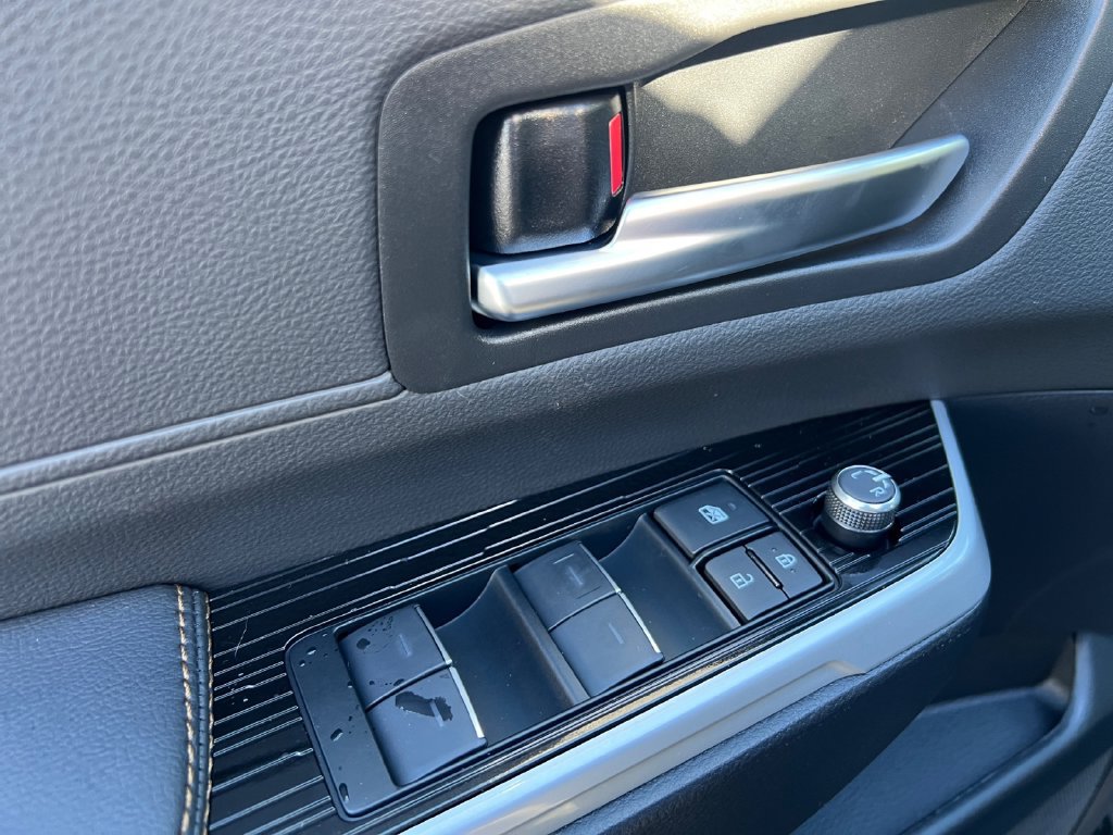 New 2026 Toyota Sienna XLE Woodland Edition AWD/4WD image 12