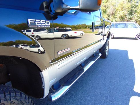 Used 2003 Ford F250 Lariat image 64