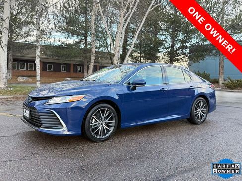 Used 2024 Toyota Camry XLE image 1