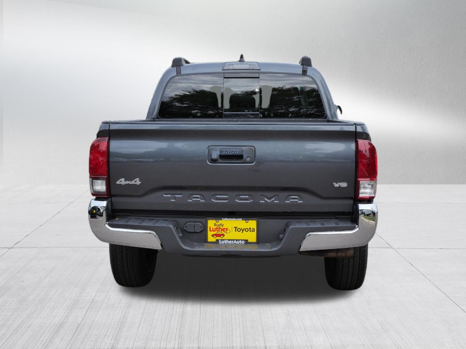 Certified 2020 Toyota Tacoma SR5 AWD/4WD image 7
