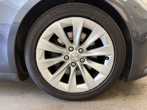 Used 2019 Tesla Model S Long Range AWD/4WD image 31