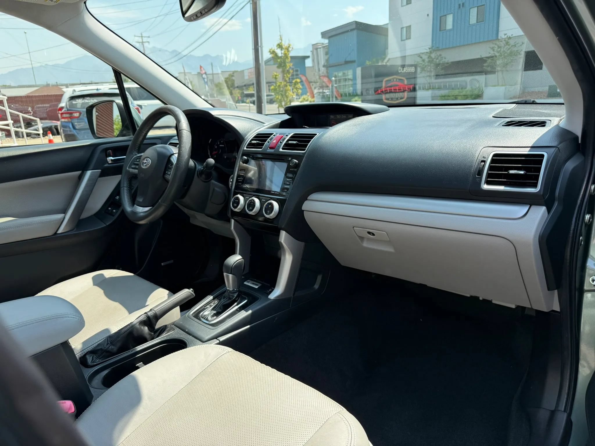 Used 2016 Subaru Forester 2.5i Touring w/ Eyesight & Navigation System AWD/4WD image 19
