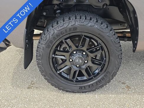 Used 2021 Toyota Tundra SR5 RWD image 5