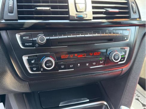 Used 2015 BMW 328i xDrive Sedan AWD/4WD image 40