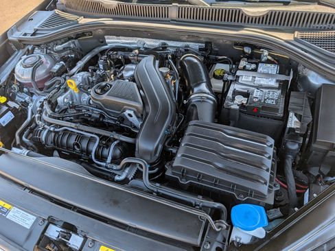 Used 2024 Volkswagen Jetta SE image 19