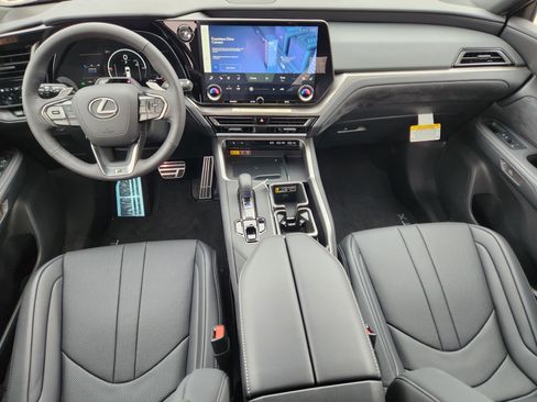 New 2026 Lexus TX 500h AWD image 17