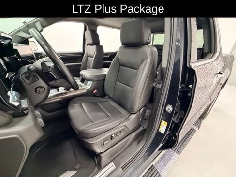Certified 2024 Chevrolet Silverado 1500 LTZ w/ LTZ Premium Package AWD/4WD image 8