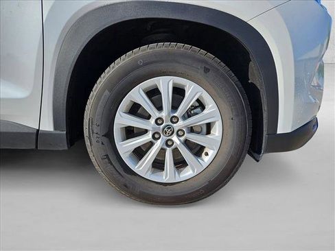 Used 2025 Toyota Grand Highlander FWD image 23