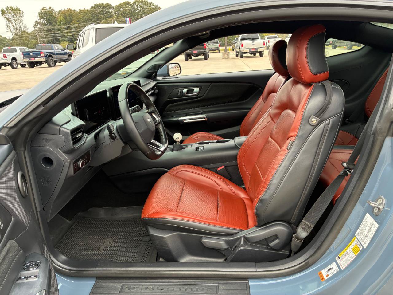 Used 2024 Ford Mustang GT RWD image 11
