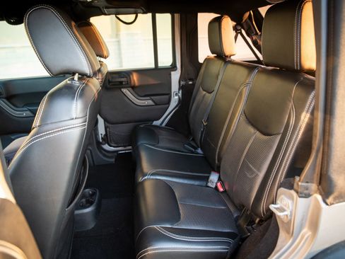 Used 2016 Jeep Wrangler Unlimited Sport w/ Quick Order Package 24S image 13