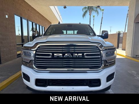 Used 2024 RAM 2500 Laramie AWD/4WD image 2