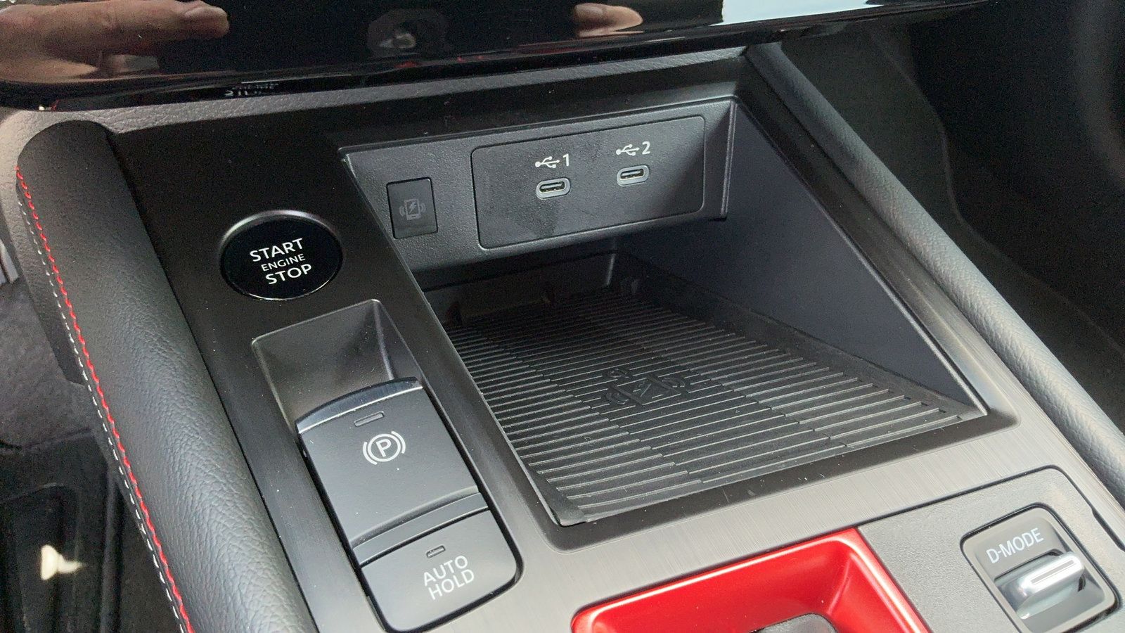 Certified 2025 Nissan Kicks SR FWD image 27