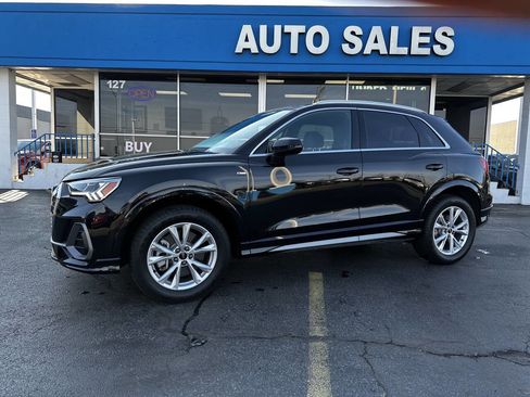 Used 2025 Audi Q3 2.0T Premium image 3