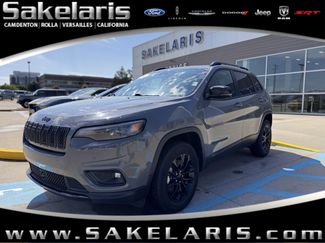 Used 2023 Jeep Cherokee Altitude Lux image 1