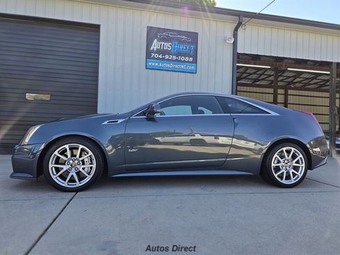 Used 2011 Cadillac CTS V w/ Wood Trim Package RWD image 4