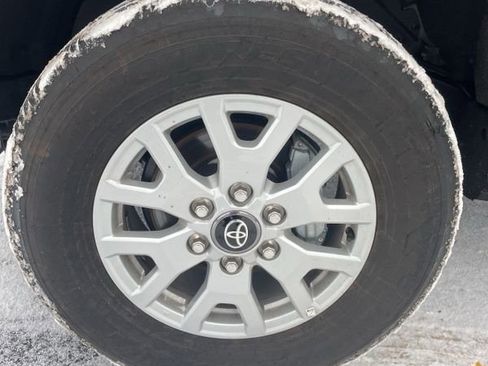 Used 2025 Toyota Tacoma SR5 image 10