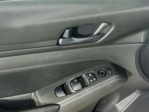 Used 2024 Nissan Altima 2.5 S image 24