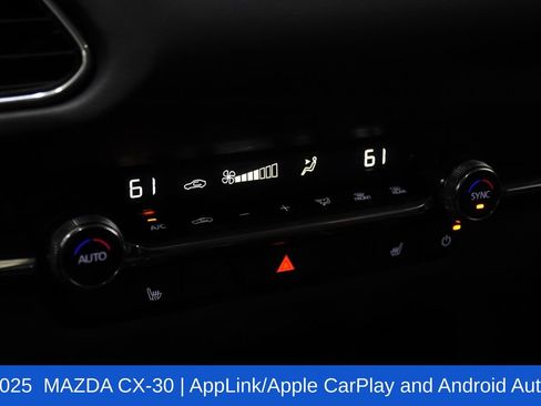 Used 2025 MAZDA CX-30 AWD 2.5 S w/ Preferred Package image 23