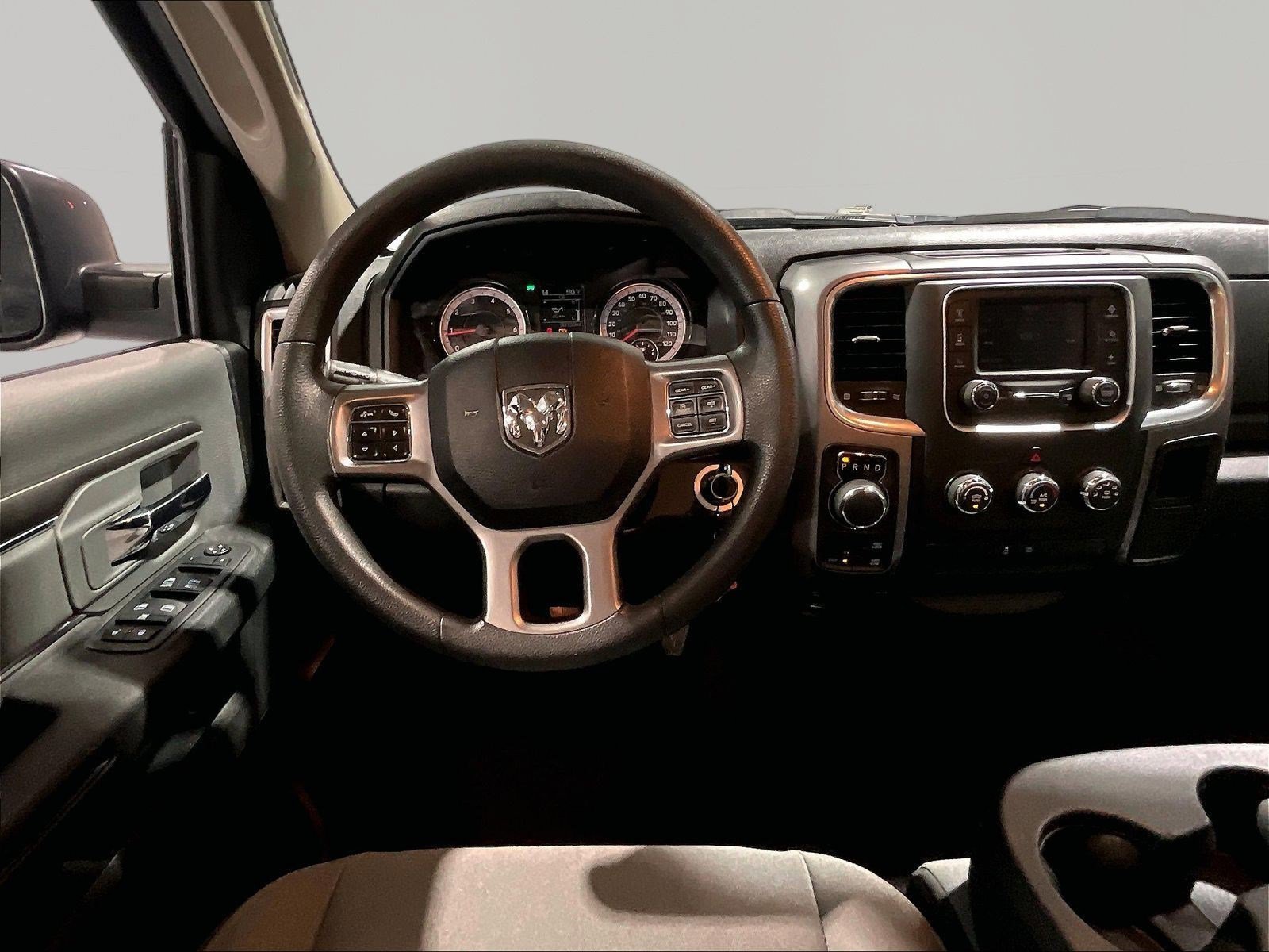 Used 2024 RAM 1500 Classic SLT AWD/4WD image 9