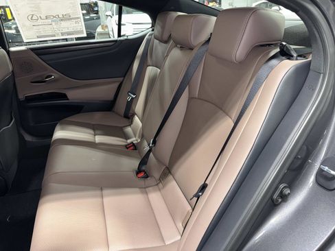 New 2025 Lexus ES 350 w/ Premium Package image 12