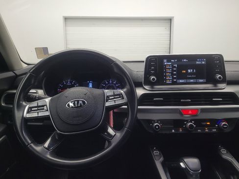 Used 2020 Kia Telluride S FWD image 22