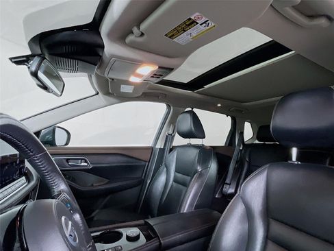 Used 2021 Nissan Rogue SL w/ Premium Package AWD/4WD image 12