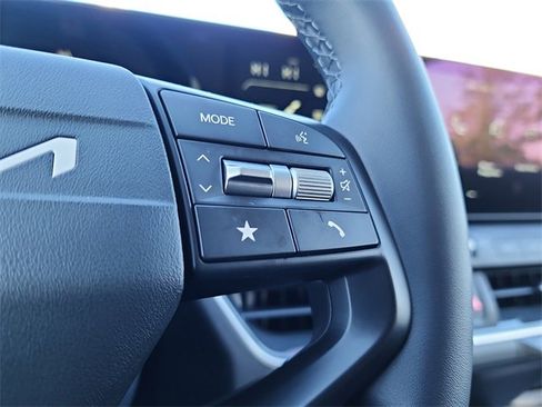 New 2025 Kia K4 EX image 23