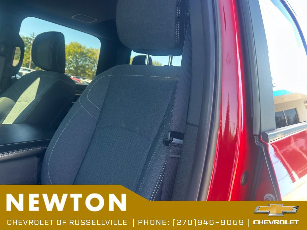 Used 2024 RAM 2500 Big Horn w/ Night Edition AWD/4WD image 6