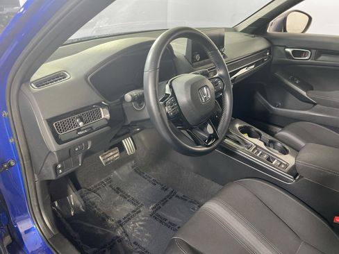 Used 2023 Honda Civic Sport image 9