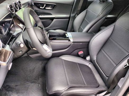 Used 2025 Mercedes-Benz GLC 300 GLC 300 image 17