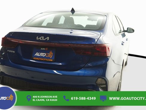 Used 2023 Kia Forte LXS w/ LXS Technology Package FWD image 10