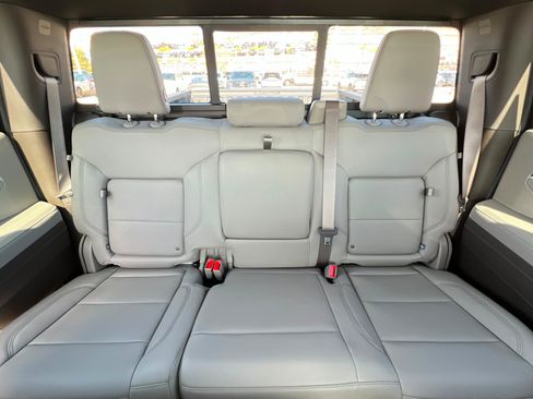 New 2026 Chevrolet Silverado 1500 LT Trail Boss w/ Convenience Package II AWD/4WD image 25