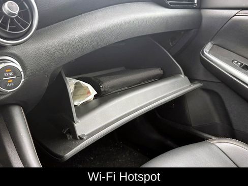 Used 2023 Nissan Sentra SR w/ SR Premium Package image 38