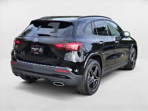 Used 2025 Mercedes-Benz GLA 250 image 2