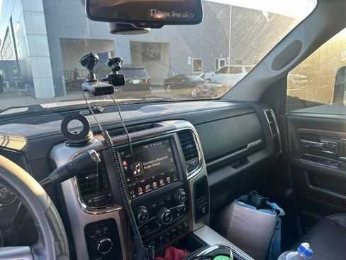 Used 2016 RAM 2500 Laramie AWD/4WD image 9