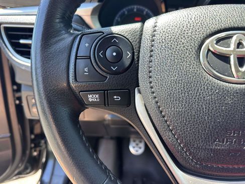 Used 2015 Toyota Corolla S FWD image 12