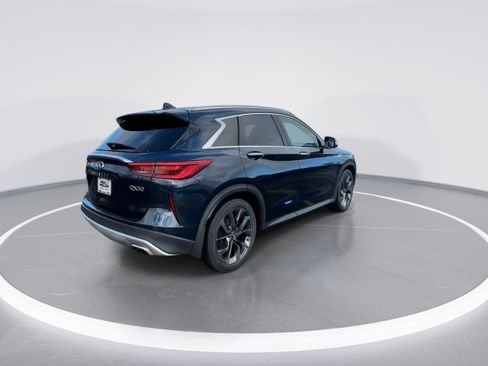 Used 2019 INFINITI QX50 Essential w/ Sensory Package image 8